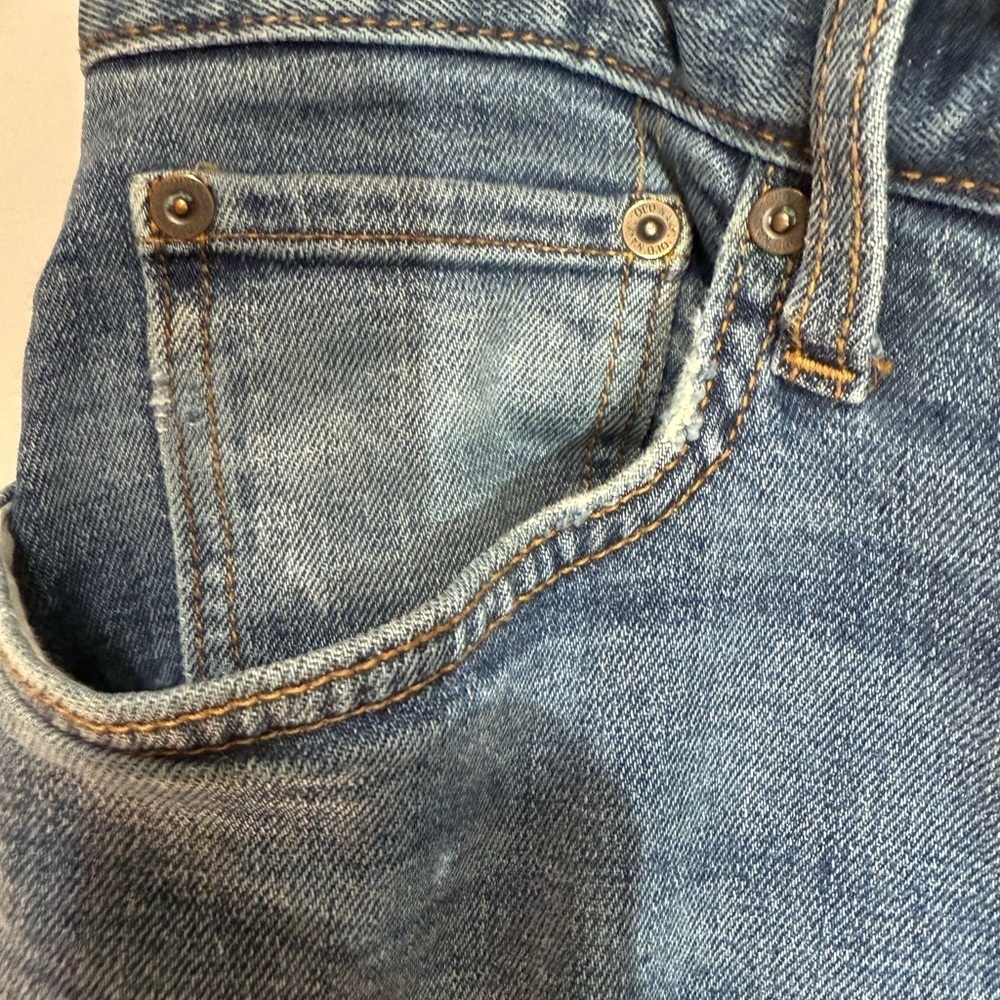 Old Navy Built In Tough Built in Flex Blue Jeans Boot Cut Size 34 x 30 - Picture 6 of 7